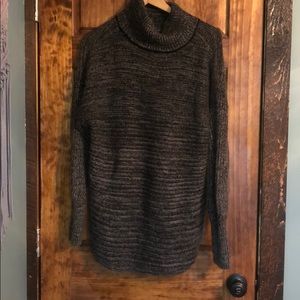 Sweater gray and black Simply Vera Wang